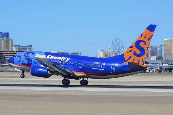 N713SY-Sun-Country-Airlines-Boeing-737-7Q8-at-McCarran-International-Airport-KLAS-Las-Vegas-1024x675